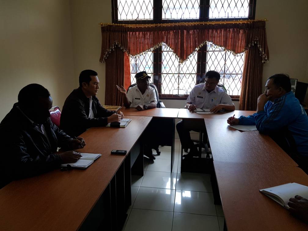 Sejumlah peralatan Diskominfo akan diserahkan ke Diskominfo Puncak